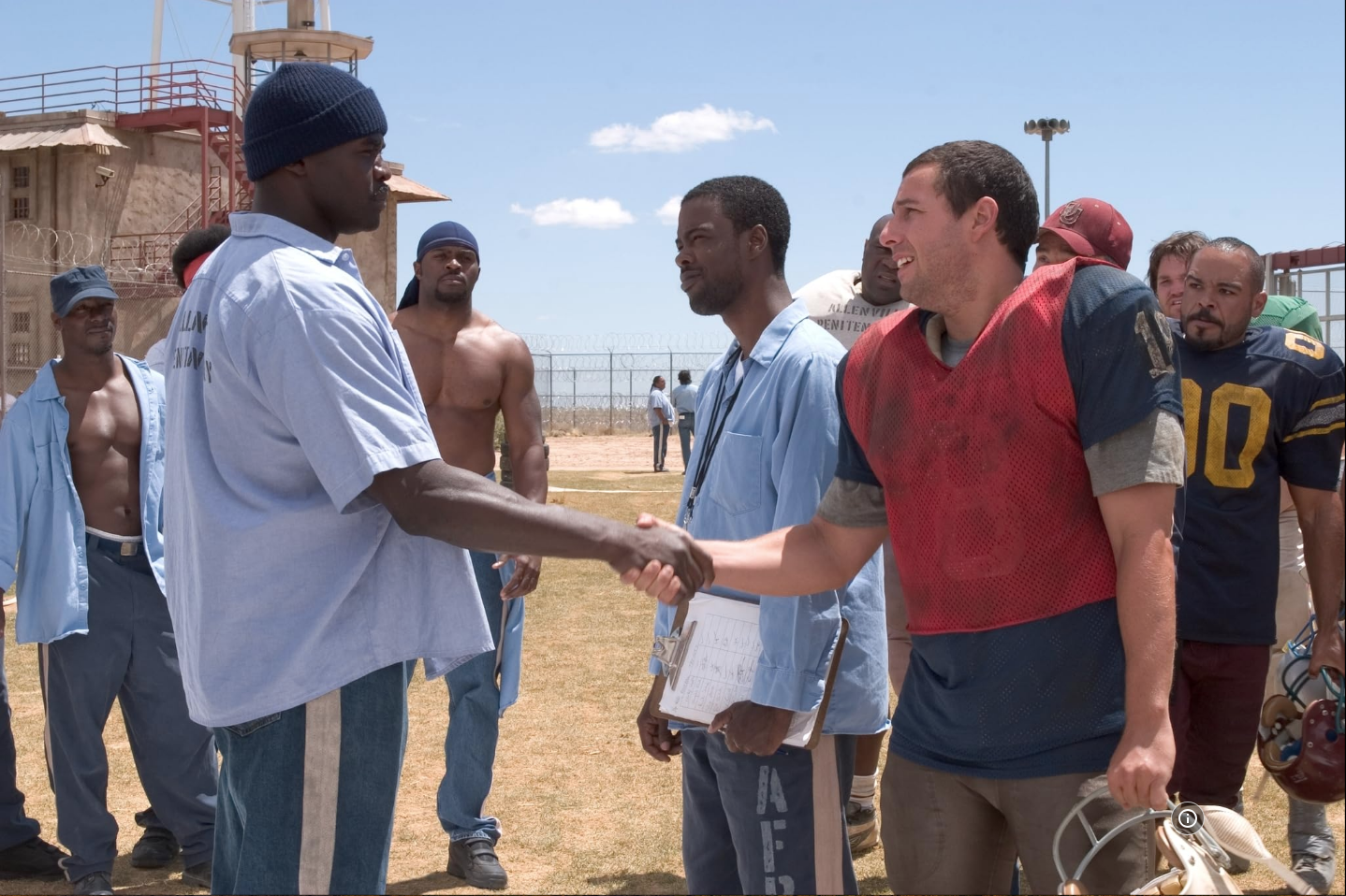 $!Anuncian remake de ‘Golpe Bajo’, protagonizada por Adam Sandler en 2005