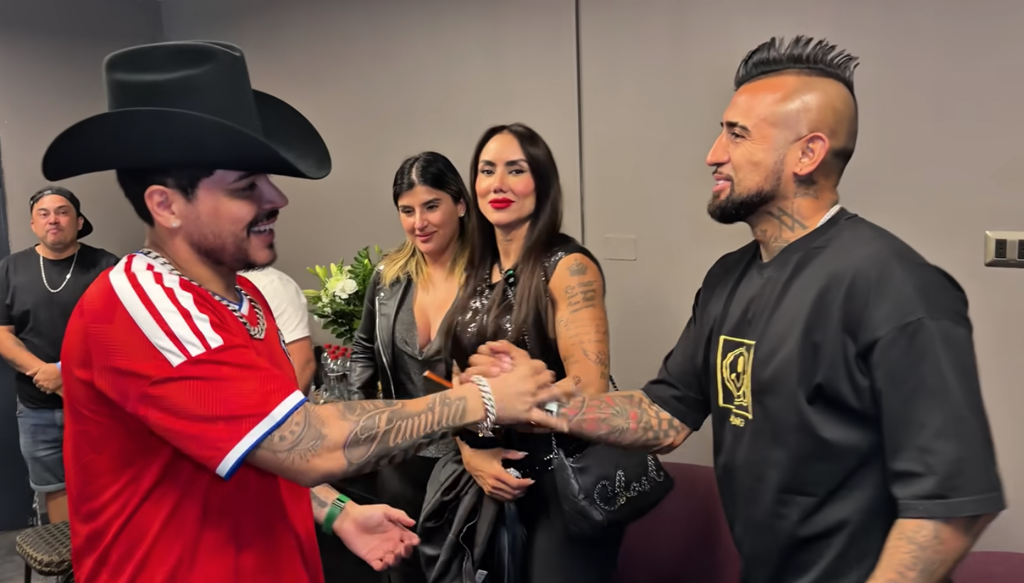 $!Eduin Caz y Arturo Vidal.