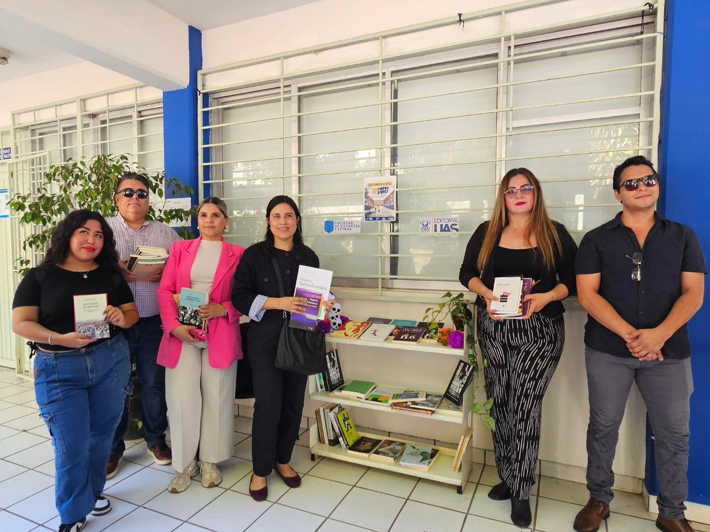 $!Los libros se depositaron en las Facultades de Educación Física, Informática, Antropología, Comunicación, Historia, Filosofía y Letras, y estudios Internacionales.