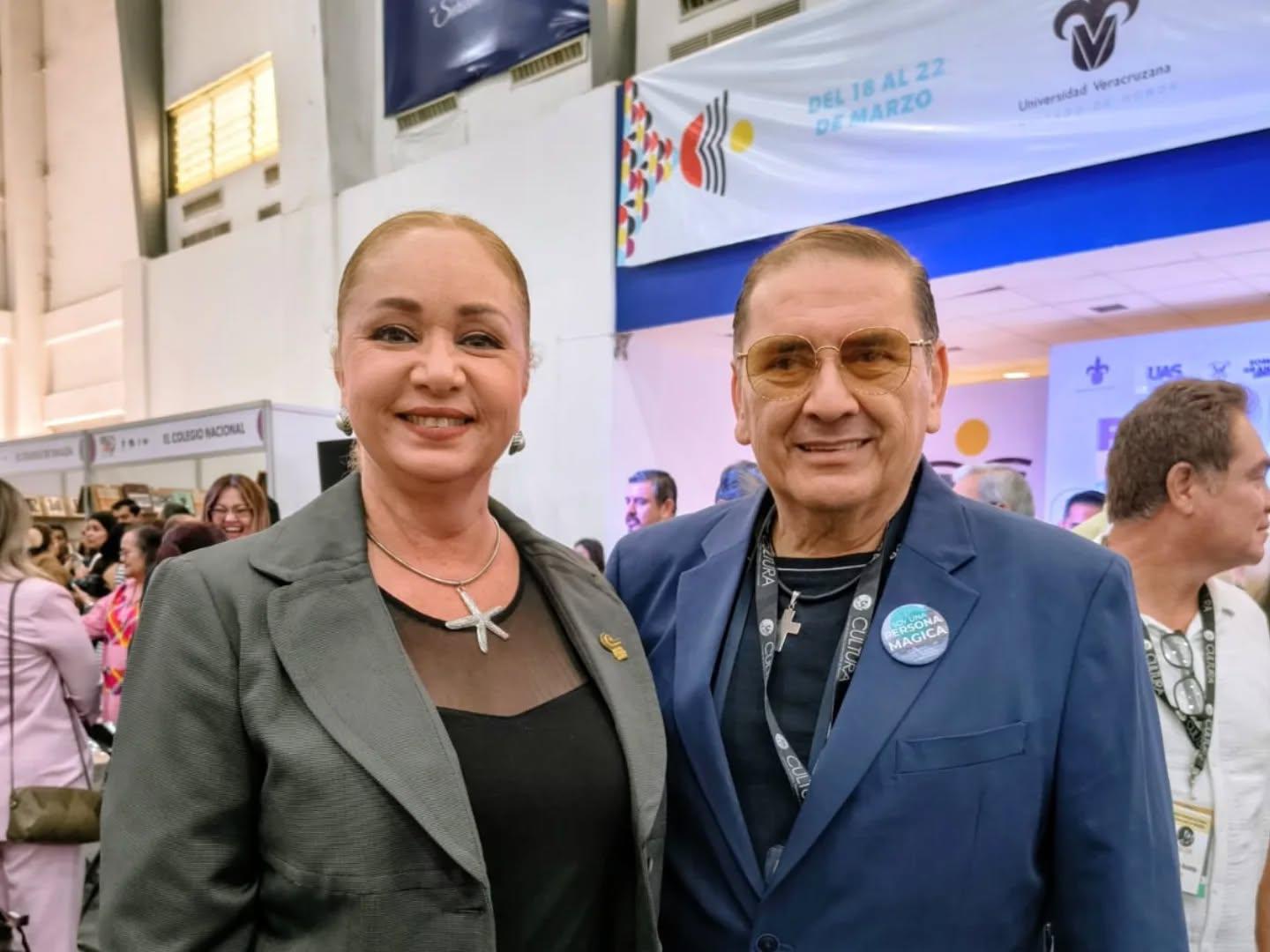 $!Son la introspección y la salud mental el eje de la obra literaria que Óscar García Osuna presentó en la FeliUAS 2026