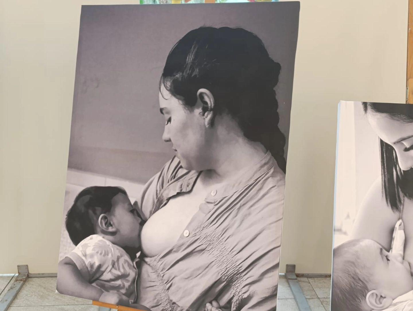 $!La muestra busca visibilizar de forma natural a la lactancia y dejar de hipersexualizar un proceso natural.