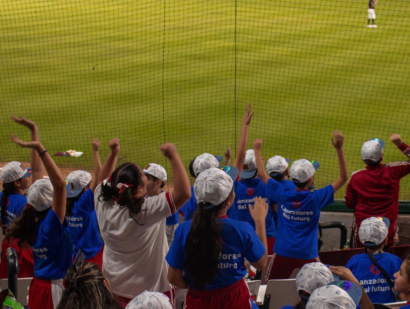 $!Tomateros y LMP llevan la experiencia del beisbol a 500 pequeños culichis