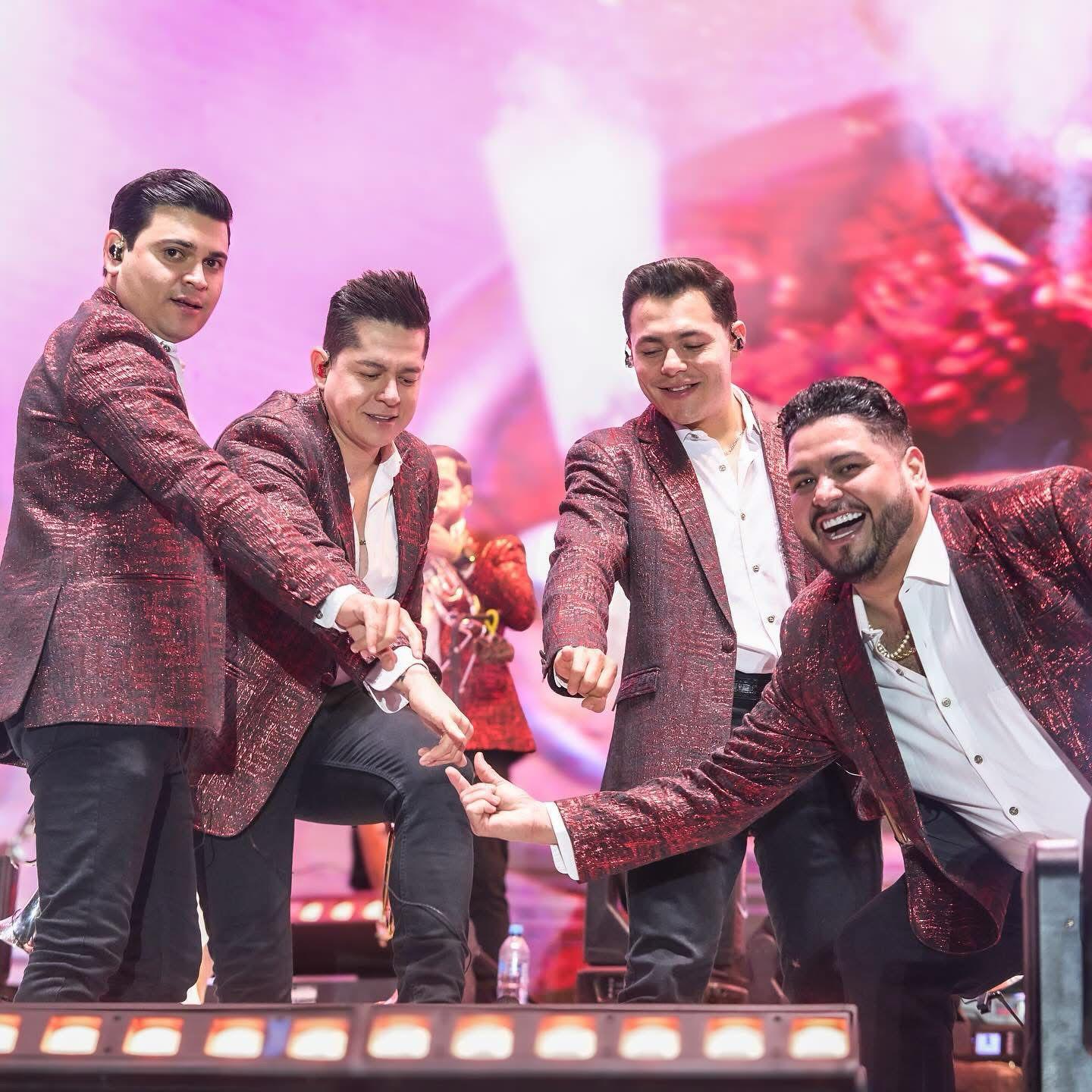 $!La Adictiva está de festejo por sus 35 años de trayectoria.