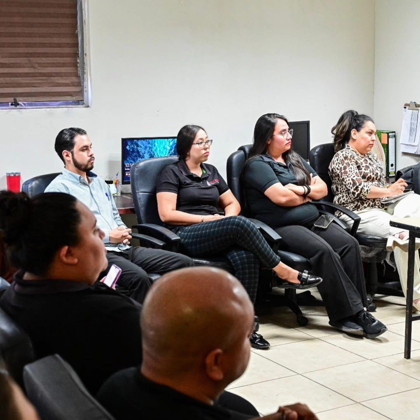 $!Buscan mejorar trato a víctimas e imputados: CEDH capacita a personal de la UMECA