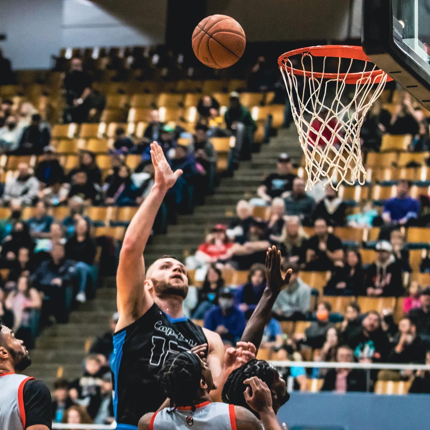 $!Vincent Boumann llega a aportar su poder a Venados Basketball