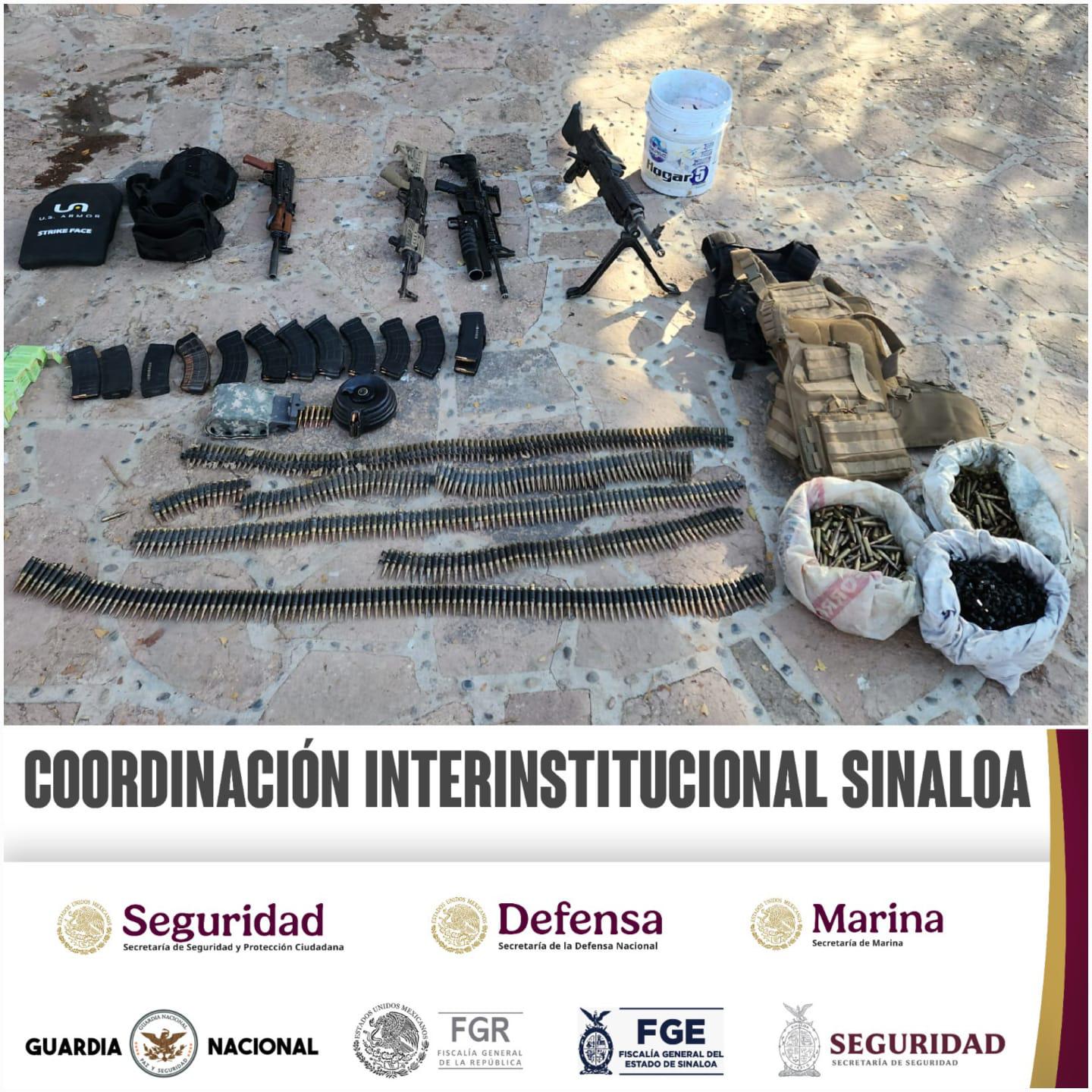 $!Aseguran arsenal y vehículos tras agresión a militares en San Ignacio
