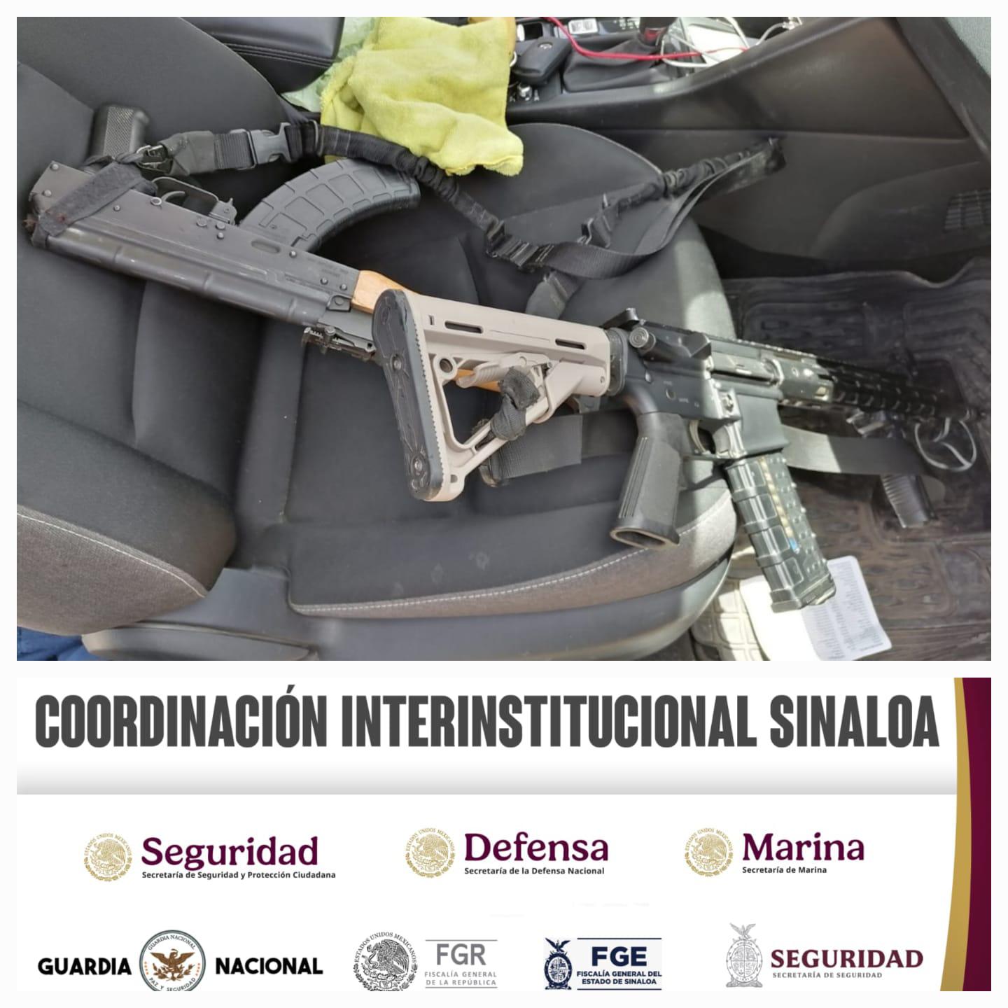 $!Ejército y FGR detienen a cuatro hombres y asegura armas en Angostura