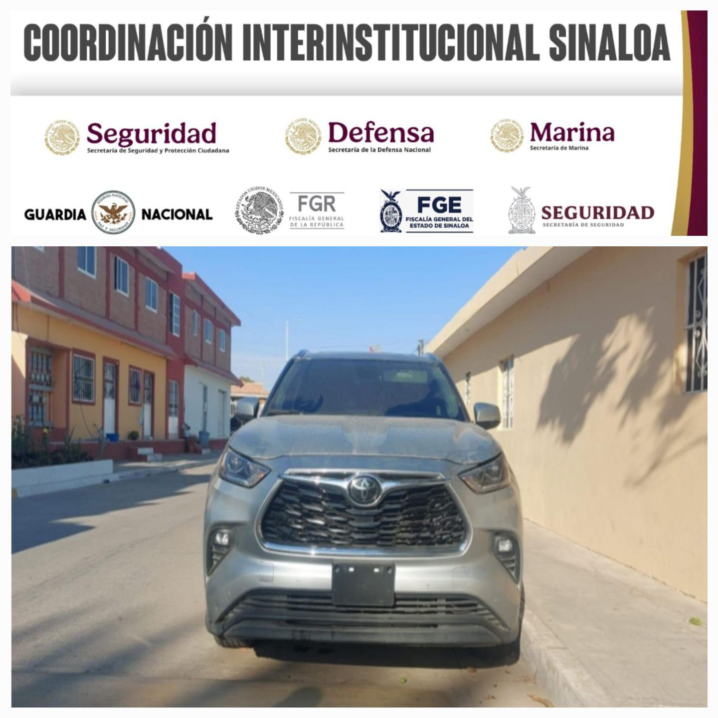 $!Aseguran armamento y dos vehículos, uno de ellos baleado, en Navolato y Culiacán