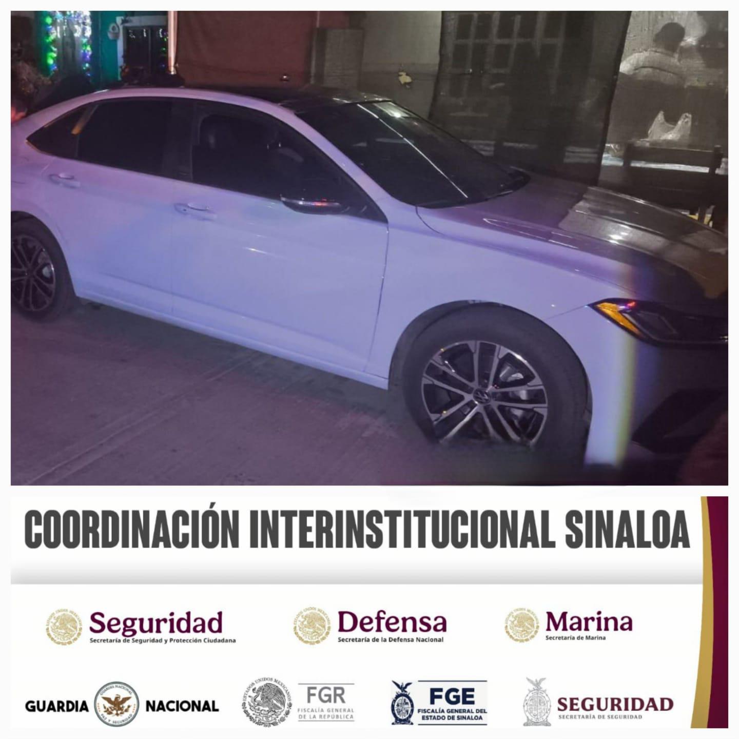 $!Detienen a 3 civiles armados en la colonia Independencia y les aseguran un vehículo, armas y municiones