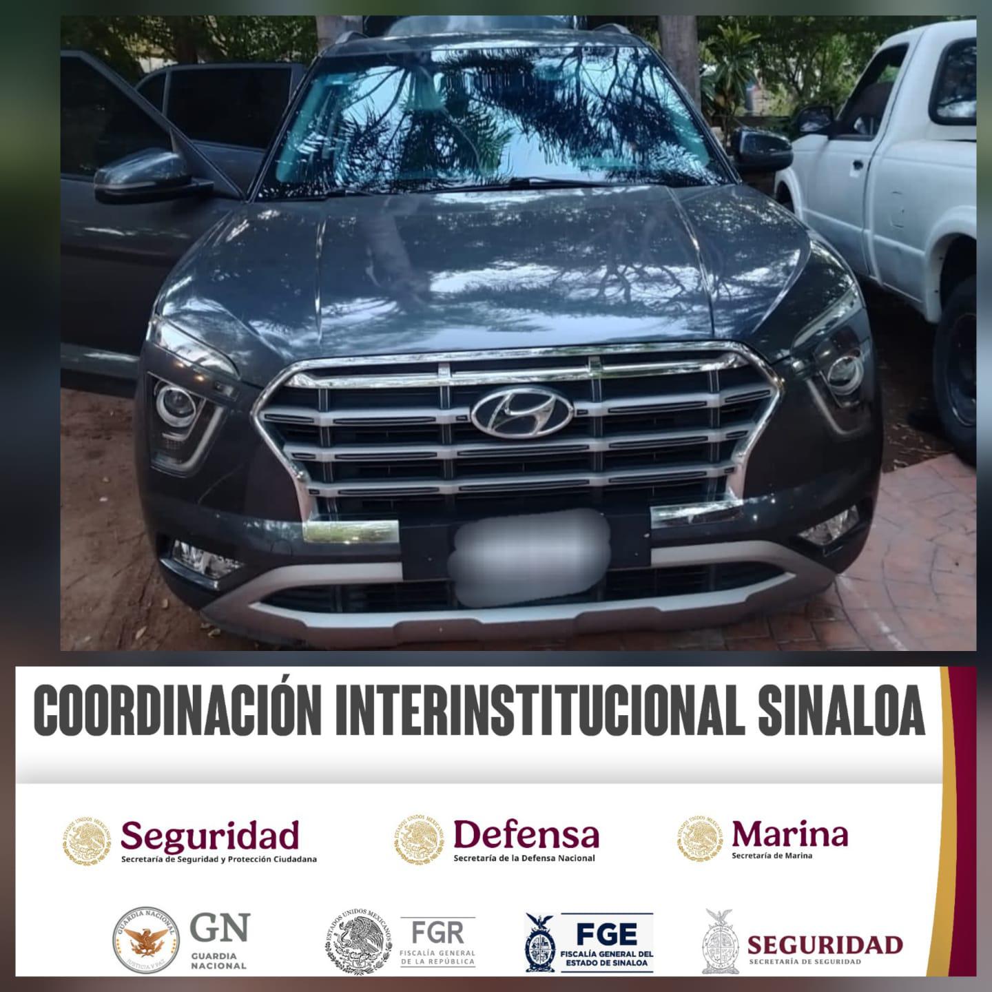 $!Militares detienen a tres civiles, dos menores de edad, en la comunidad El Walamito, en Culiacán