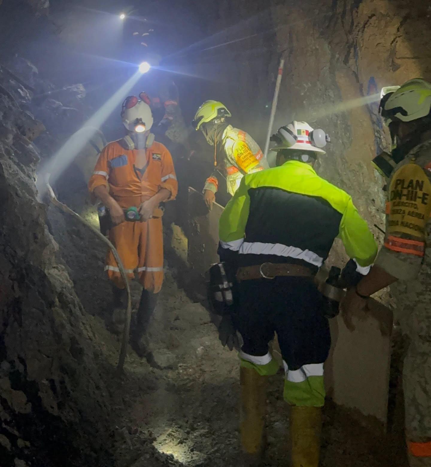 $!Continúan labores para encontrar a Isidro, desaparecido en la mina Santa Fe en Rosario