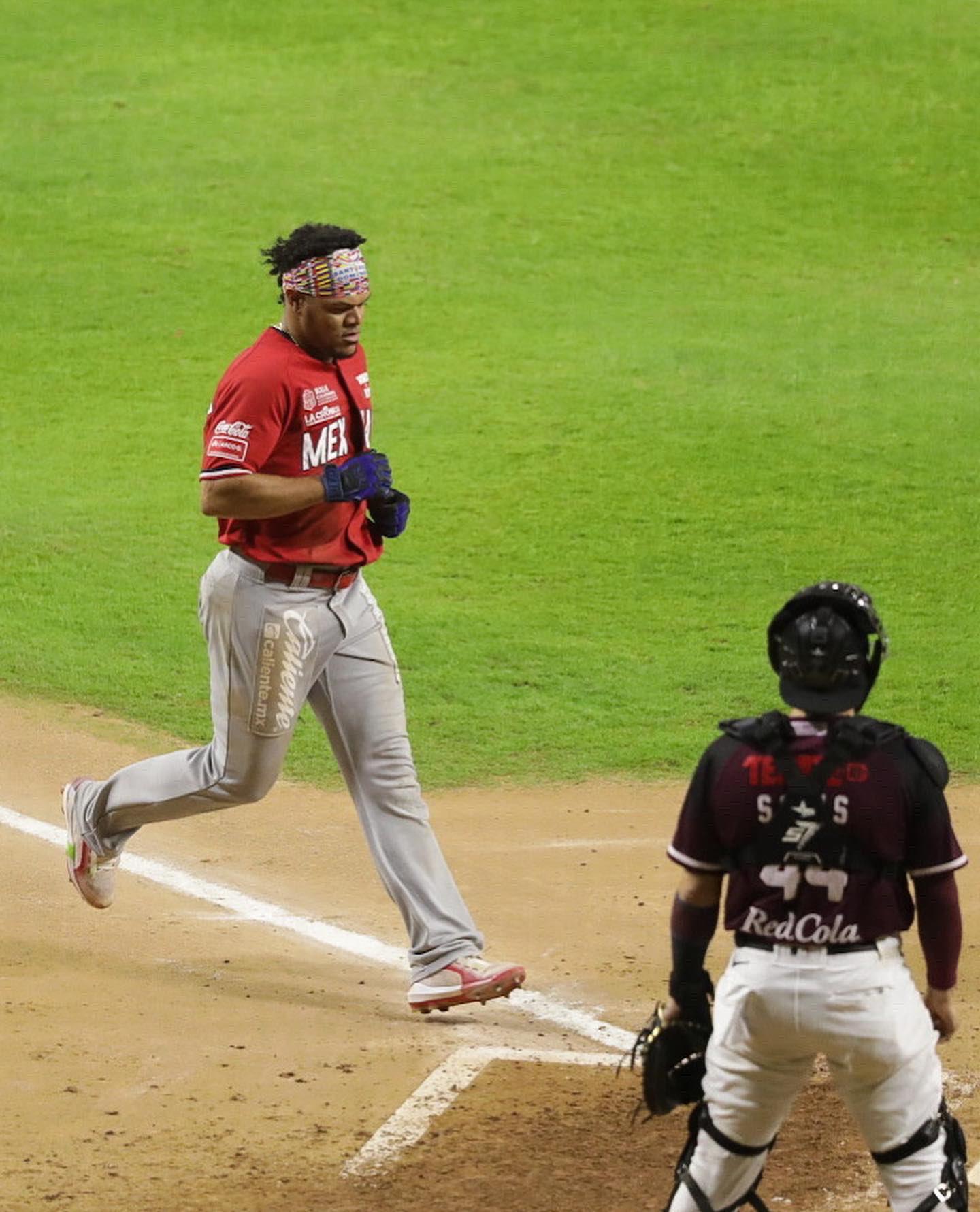 $!Águilas de Mexicali arruina el regreso de Joey Meneses con Tomateros