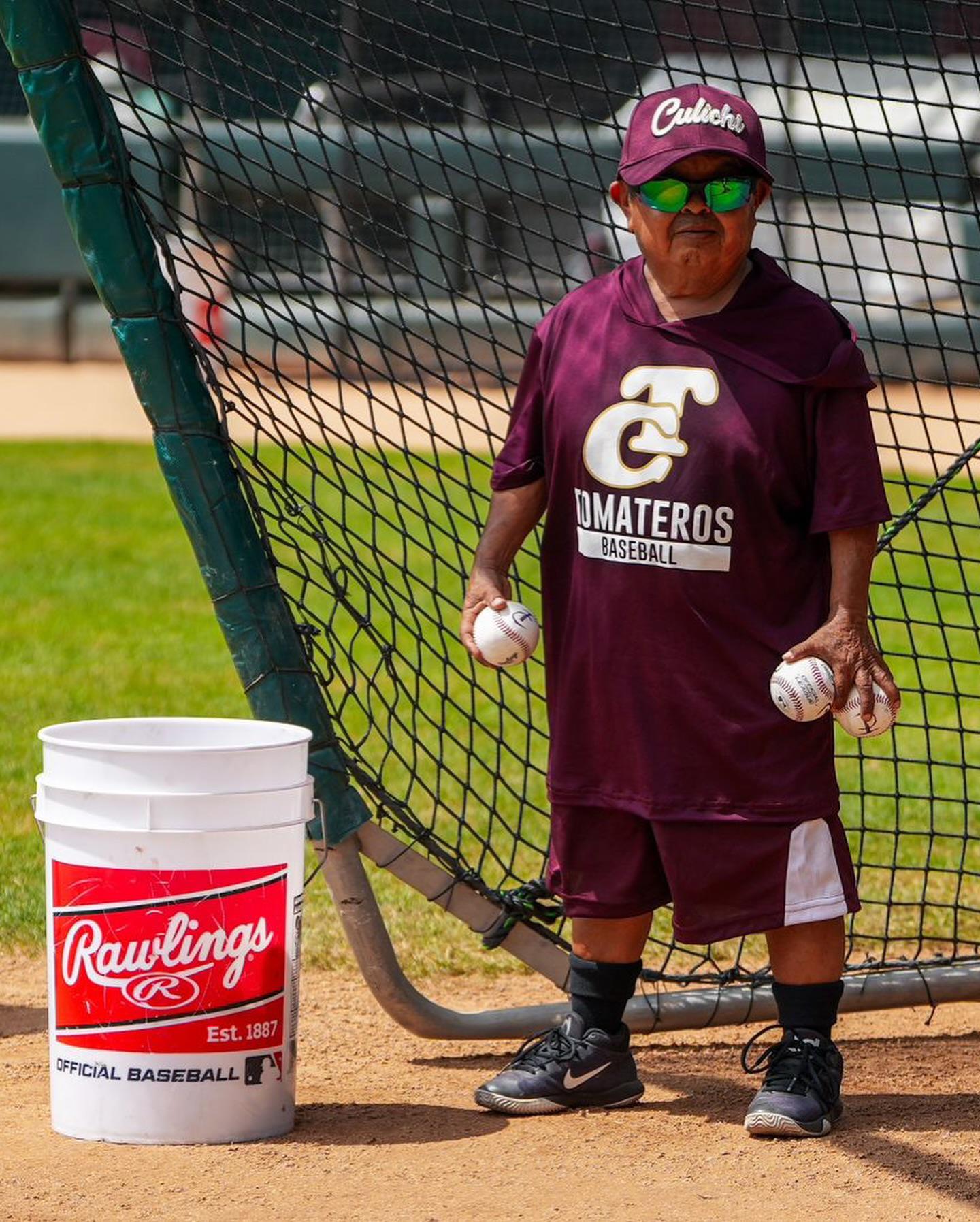 $!Fallece Tony Romero, icónico Bat Boy de Tomateros de Culiacán