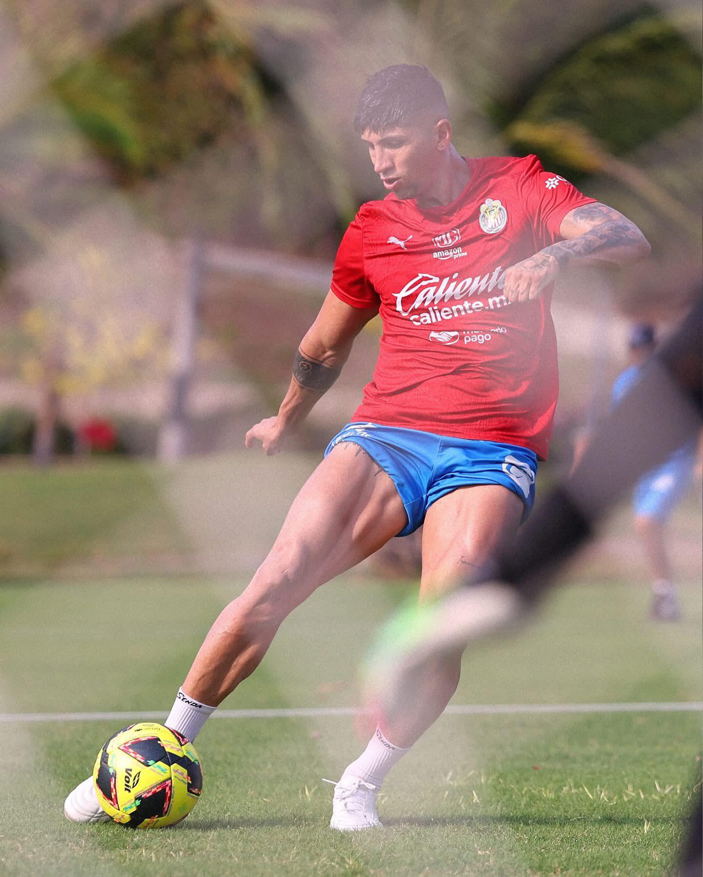 $!Alan Pulido se despide de Chivas tras acuerdo mutuo