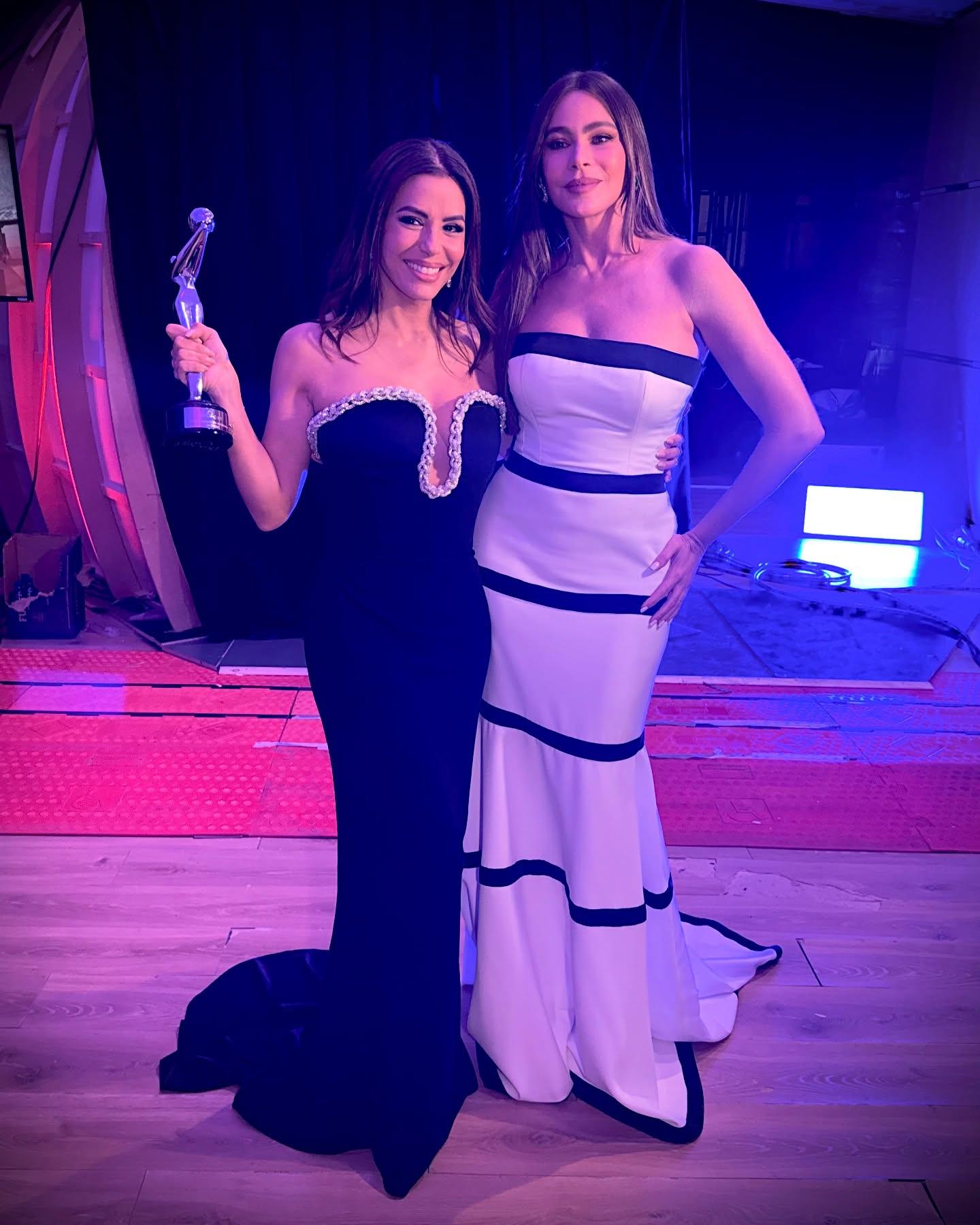 $!Eva Longoria y Sofía Vergara en los Premios Platino 2025.
