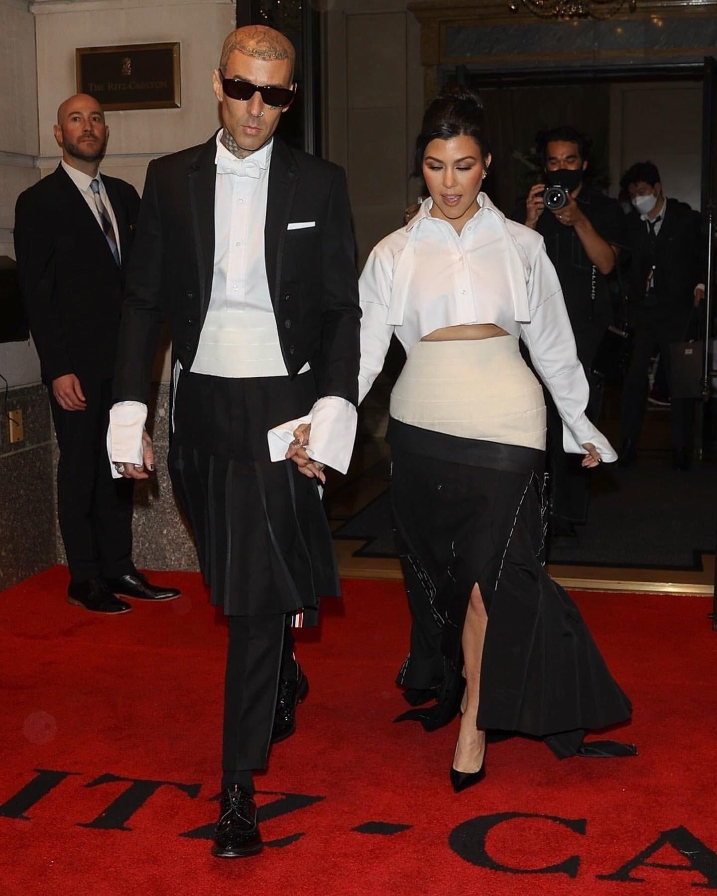 $!Travis Barker y Kourtney Kardashian.