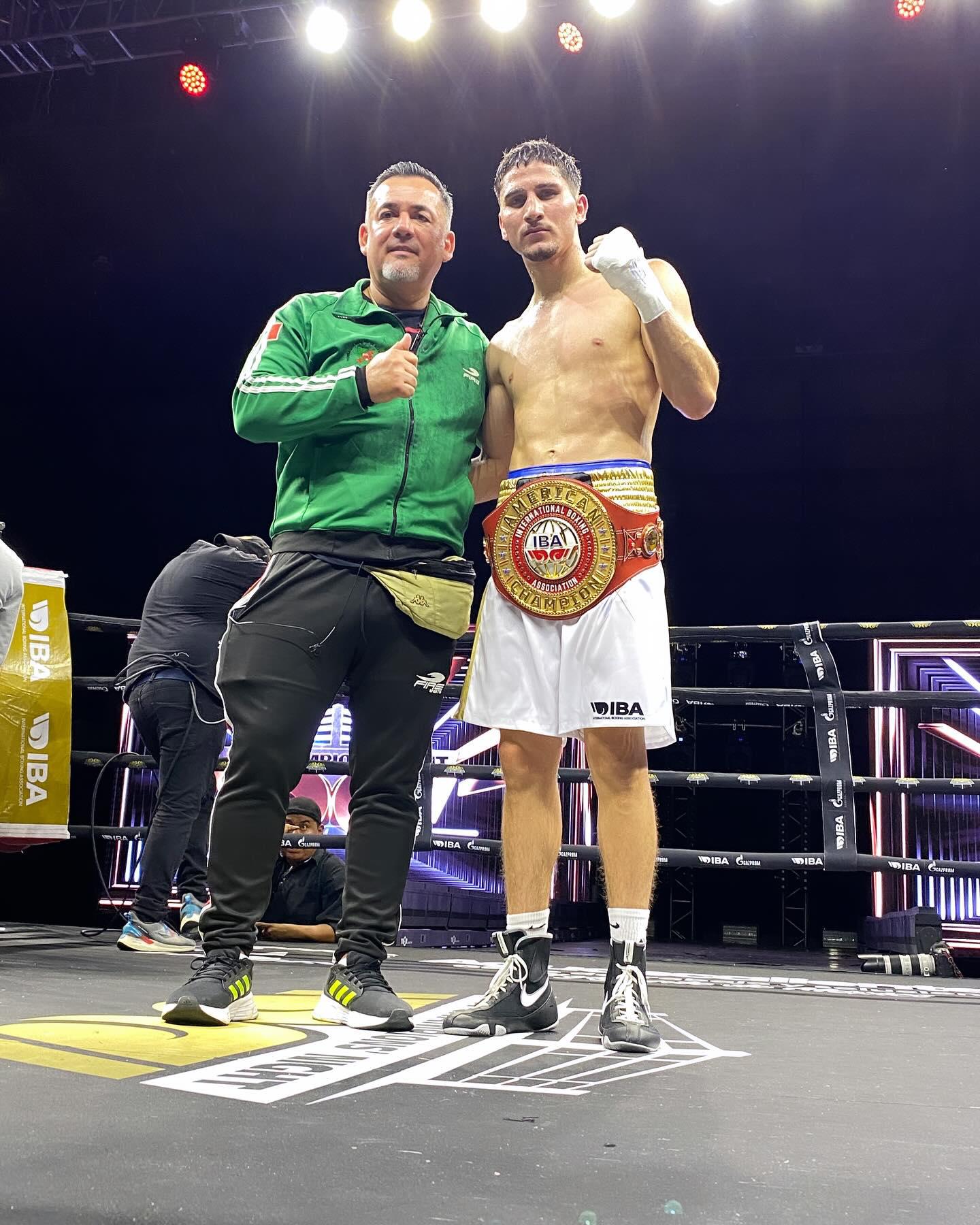 $!Mazatleco Marco Verde se convierte en campeón americano de la IBA