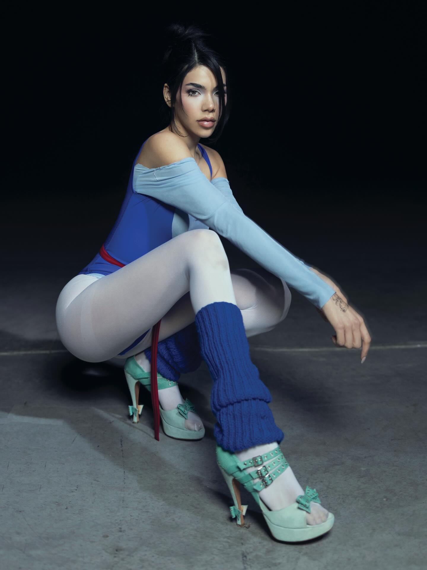 $!Presenta Kenia Os su sencillo ‘Una y otra vez’