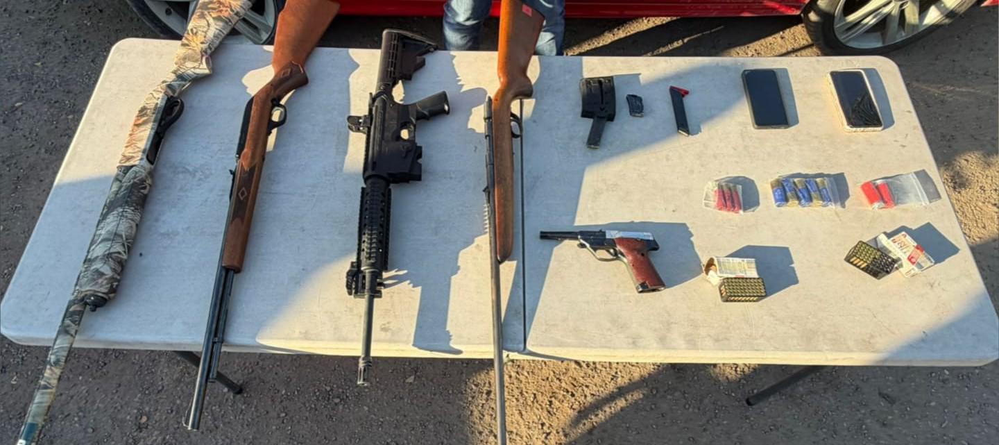 $!Detiene Policía Estatal a hombre con armamento en la 16 de Septiembre en Culiacán