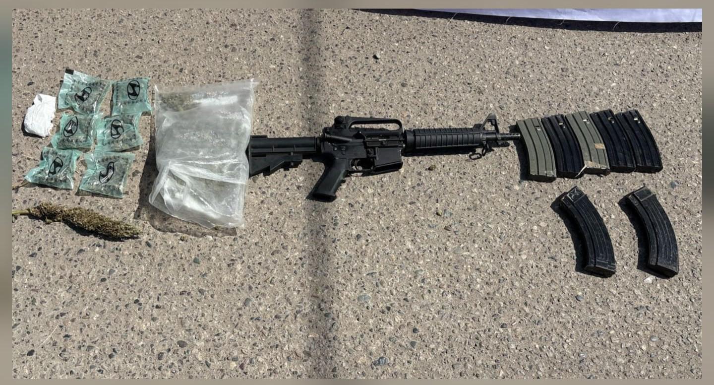 $!Marina detiene a cuatro hombres en campo Balbuena, Navolato