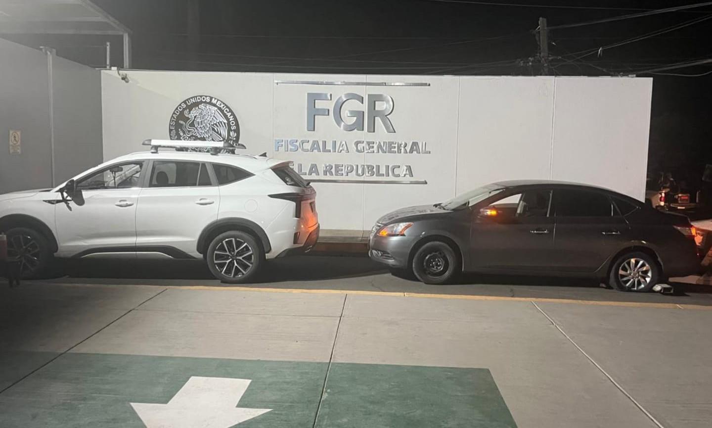 $!Detienen a un civil armado y aseguran dos vehículos, uno con reporte de robo, al sur de Culiacán