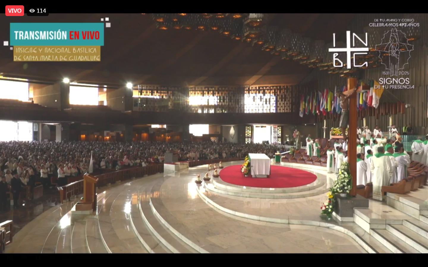 $!Obispo de Mazatlán pide en Basílica de Guadalupe por la paz, las víctimas de violencia y los desaparecidos del sur de Sinaloa