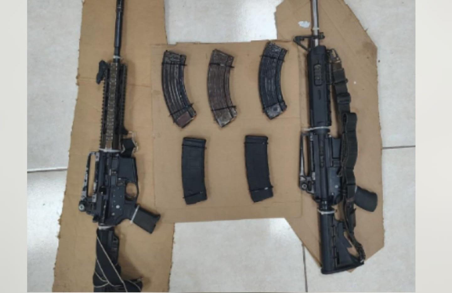 $!Ejército detiene a dos hombres con armas, droga y equipo táctico en Culiacán