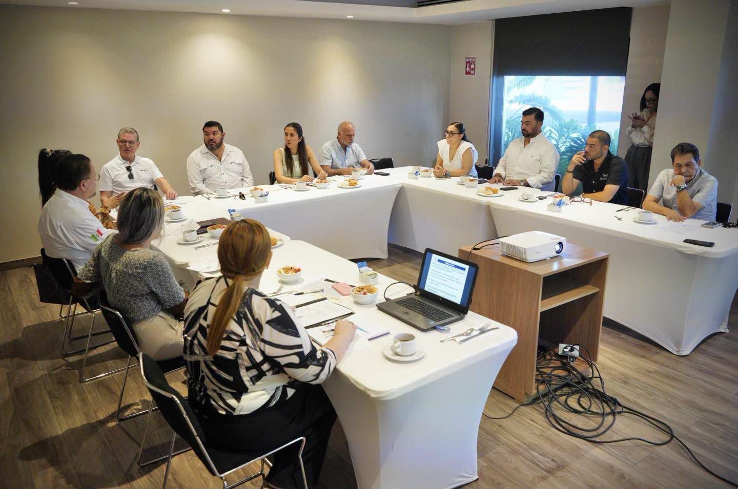 $!Acuerdan Ayuntamiento de Mazatlán e Intercamaral mesas de trabajo sobre seguridad y movilidad