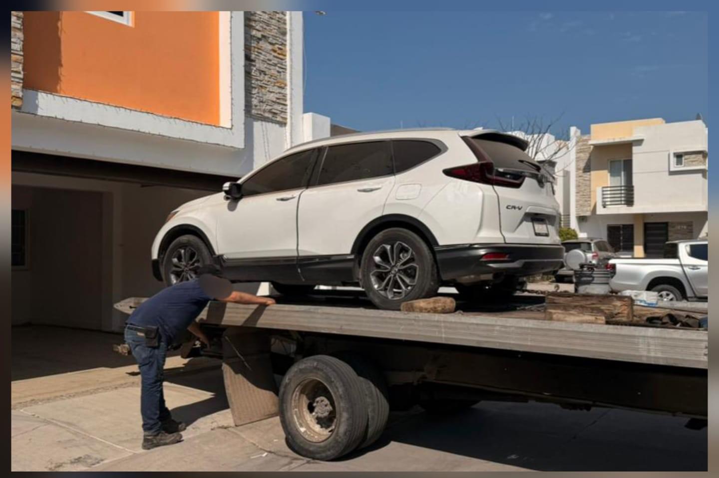 $!FGR asegura casa, vehículo y armamento tras cateo en Culiacán