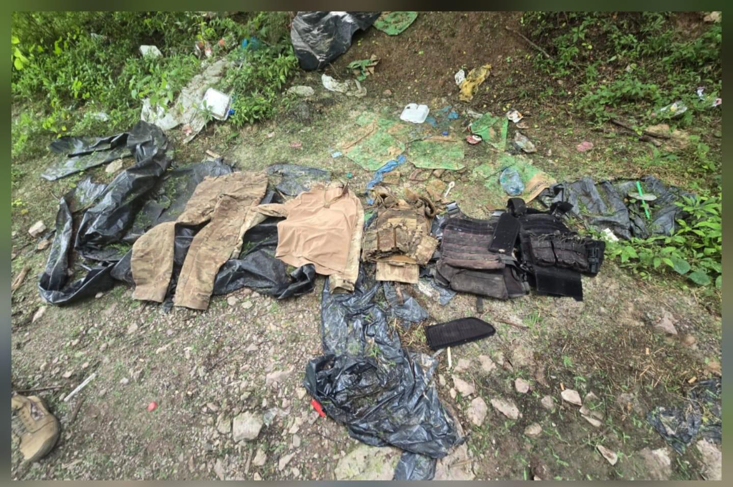 $!Confiscan militares 764 cartuchos en campamento clandestino en Concordia