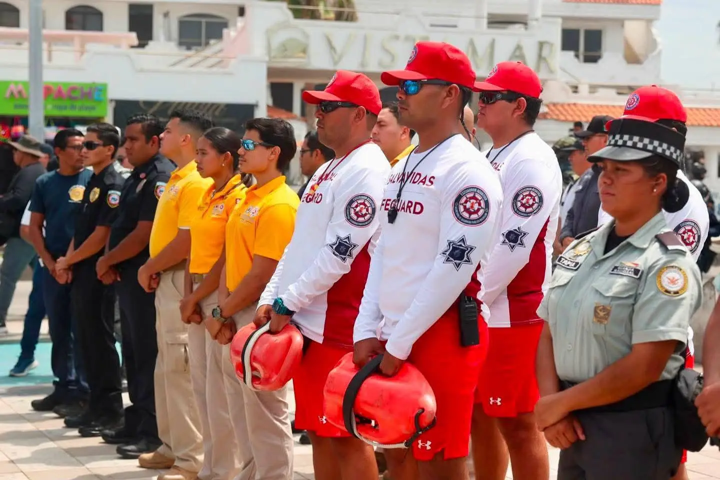 $!Mediante concientización de bañistas busca Escuadrón Acuático mantener las playas seguras