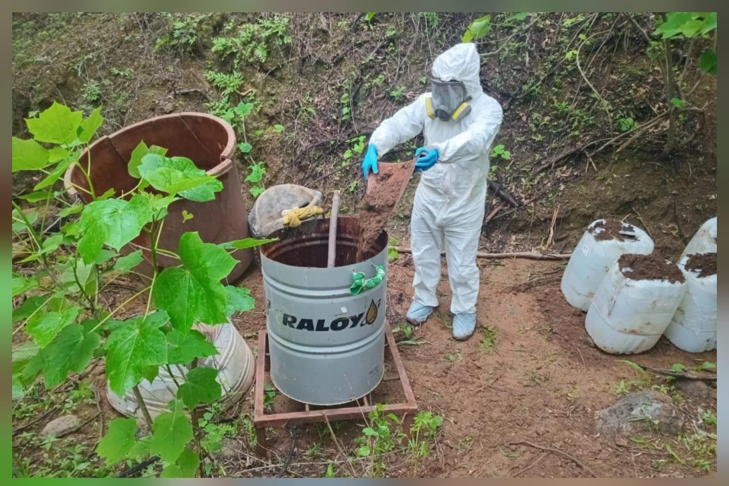 $!Ejército destruye centros de insumos para drogas en Culiacán y Cosalá