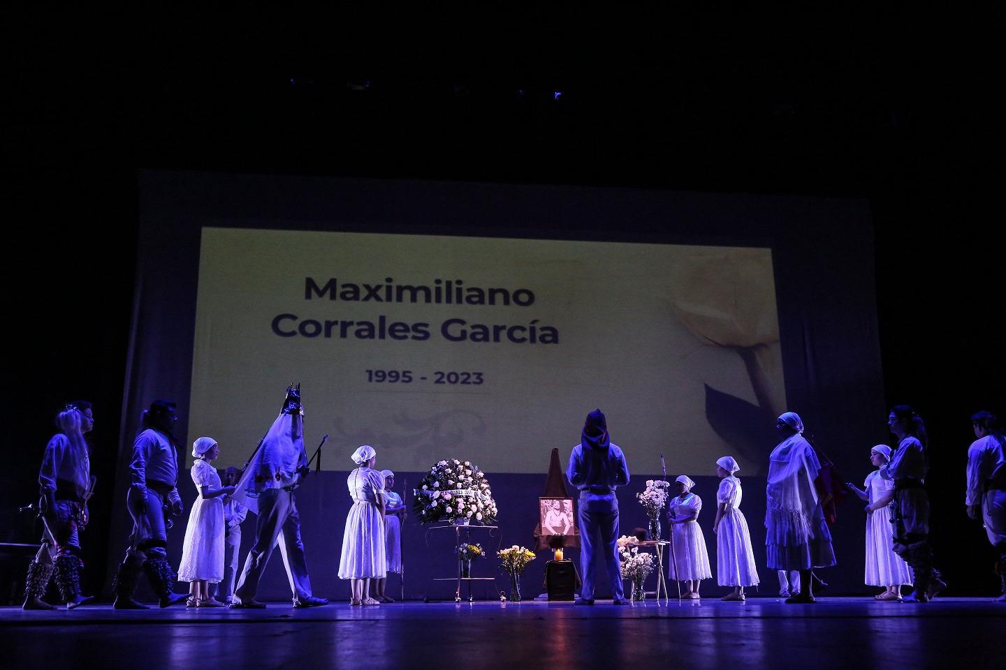 $!‘Seguirás bailando en escenarios inmunes’, recuerdan a Maximiliano Corrales