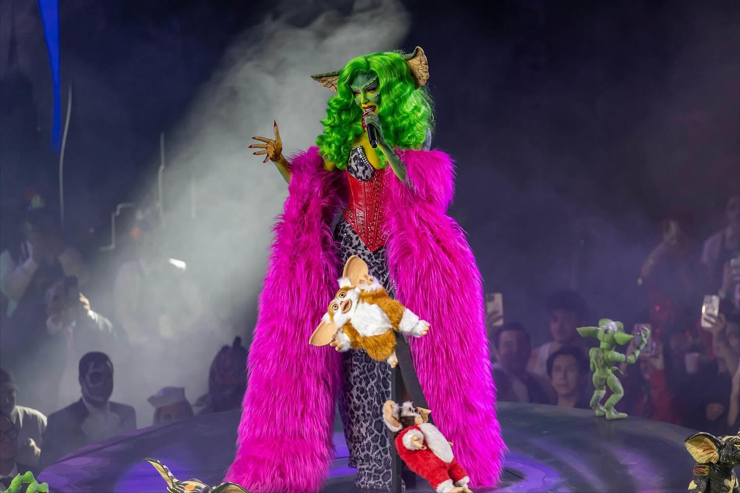 $!Llaman a Belinda la reina del Halloween mexicano