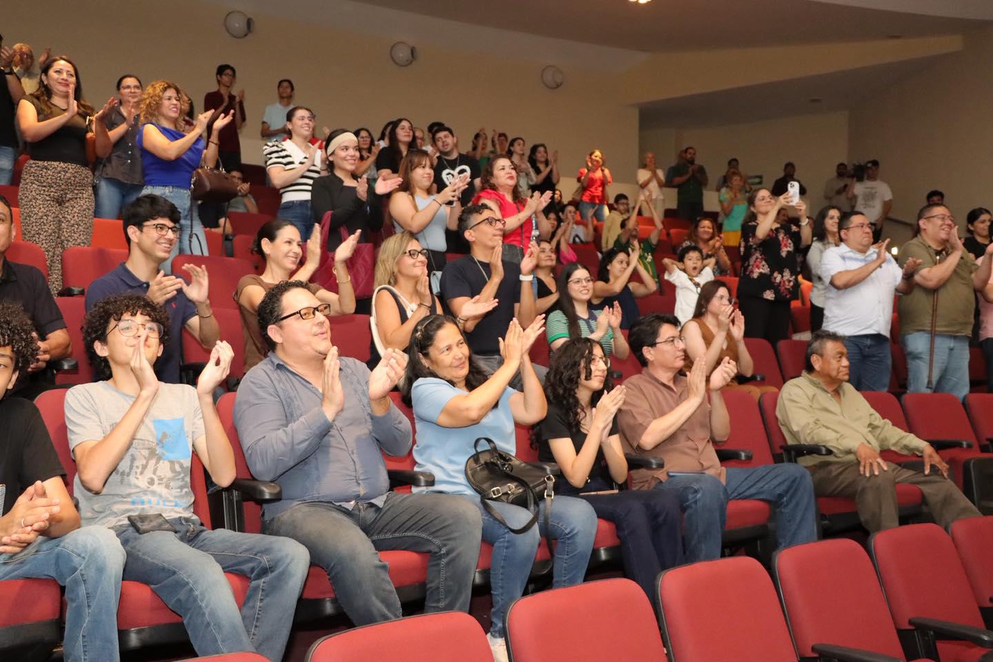 $!El público disfrutó del concierto.