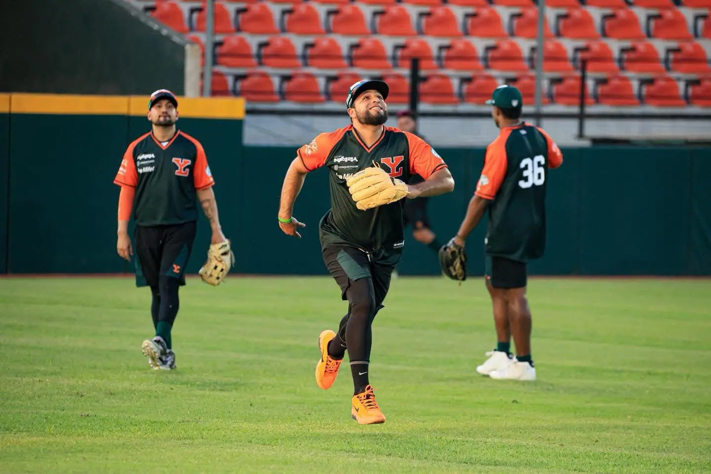 $!Del puerto al diamante: jugadores de Venados de Mazatlán comienzan su camino en la temporada de verano