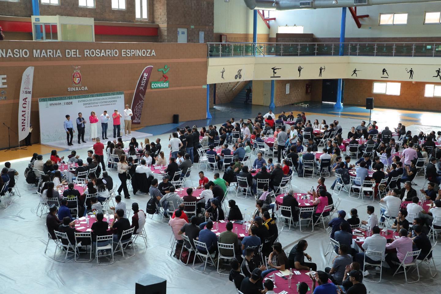 $!Reciben estímulos económicos medallistas Nacionales y Paranacionales Conade 2022