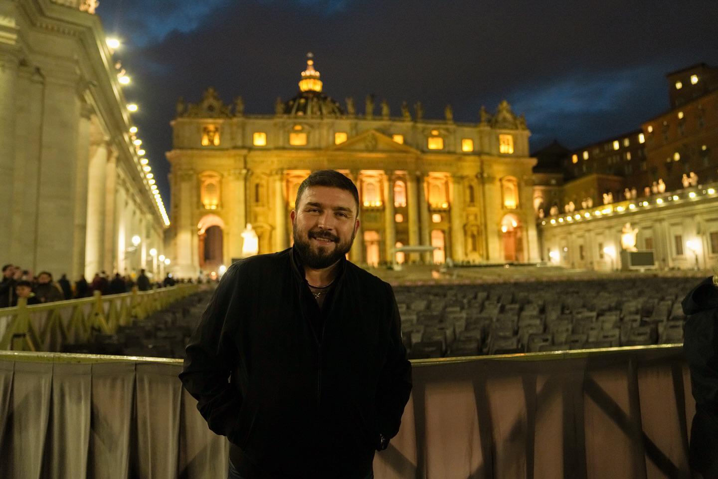 $!Poncho Lizárraga en El Vaticano.