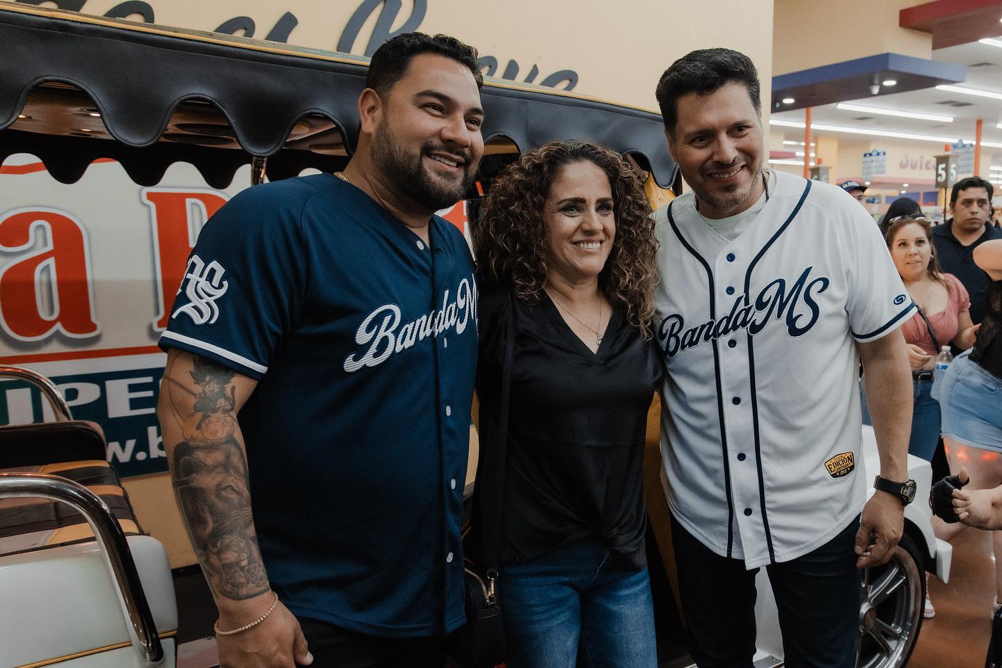 $!Alan y Walo conviven con sus fans.