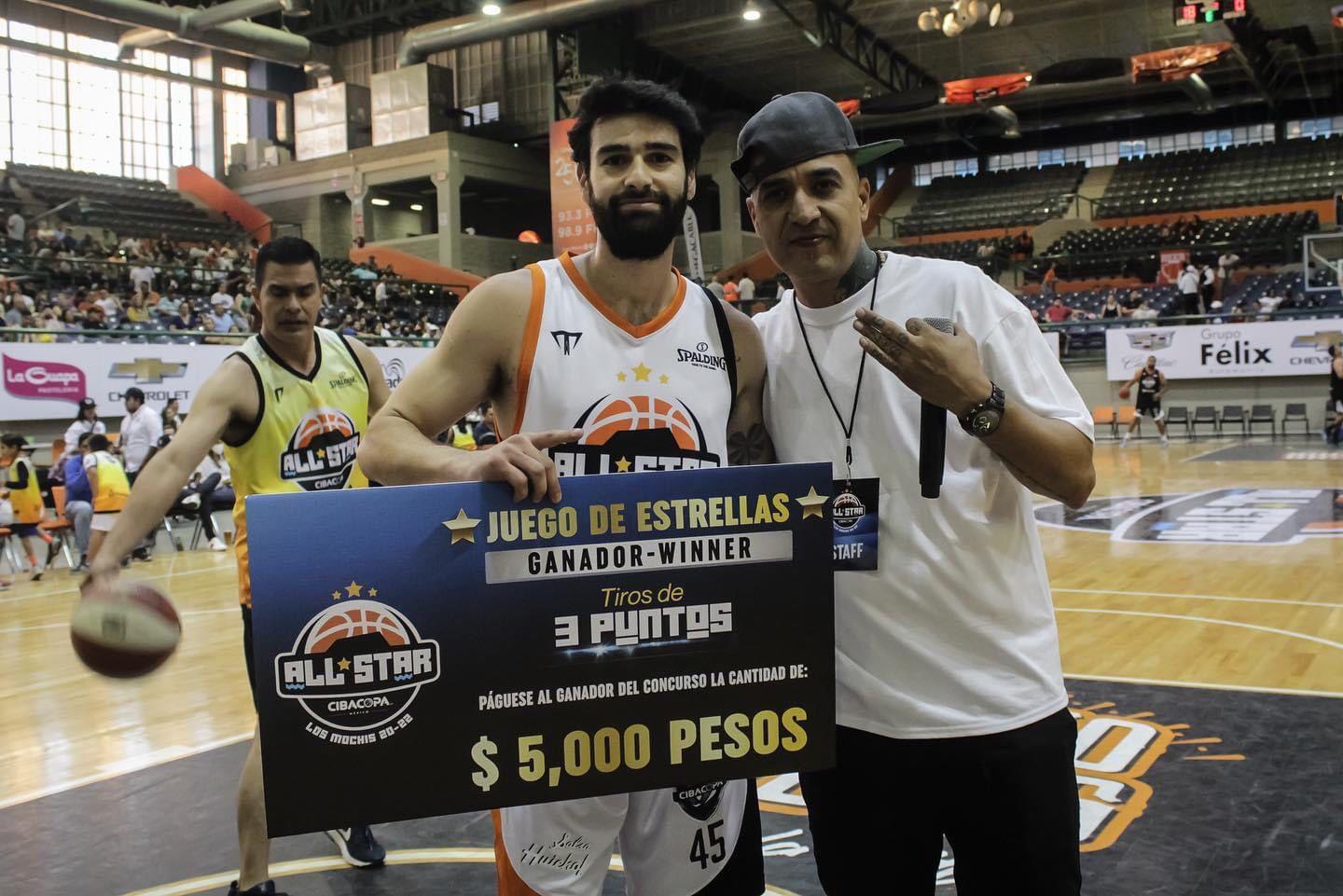 $!Ricardo Calatayud, de Venados Basketball, gana competencia de Tiros de Tres en el Juego de Estrellas del Cibacopa
