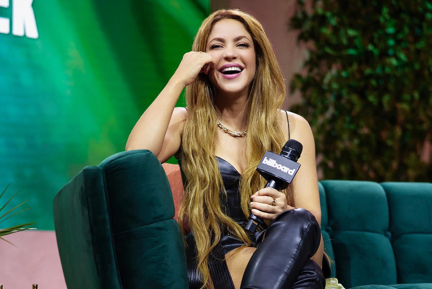 $!Dos premios se llevó Shakira, en Latin pop del año y Artista latín pop del año solista.