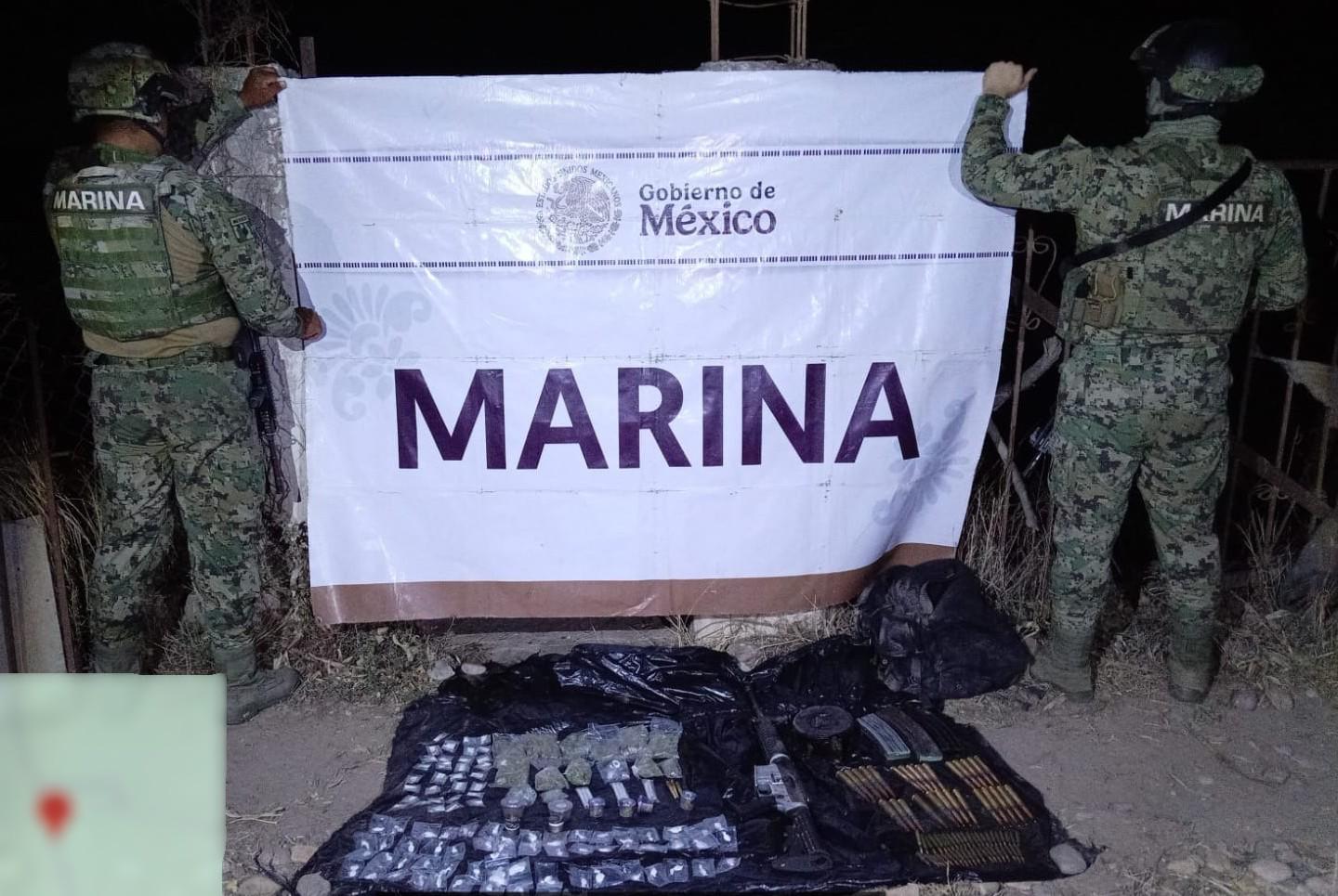 $!Marina decomisa artefactos explosivos, armas largas, cargadores, cartuchos, droga y equipo táctico en Mazatlán y Elota