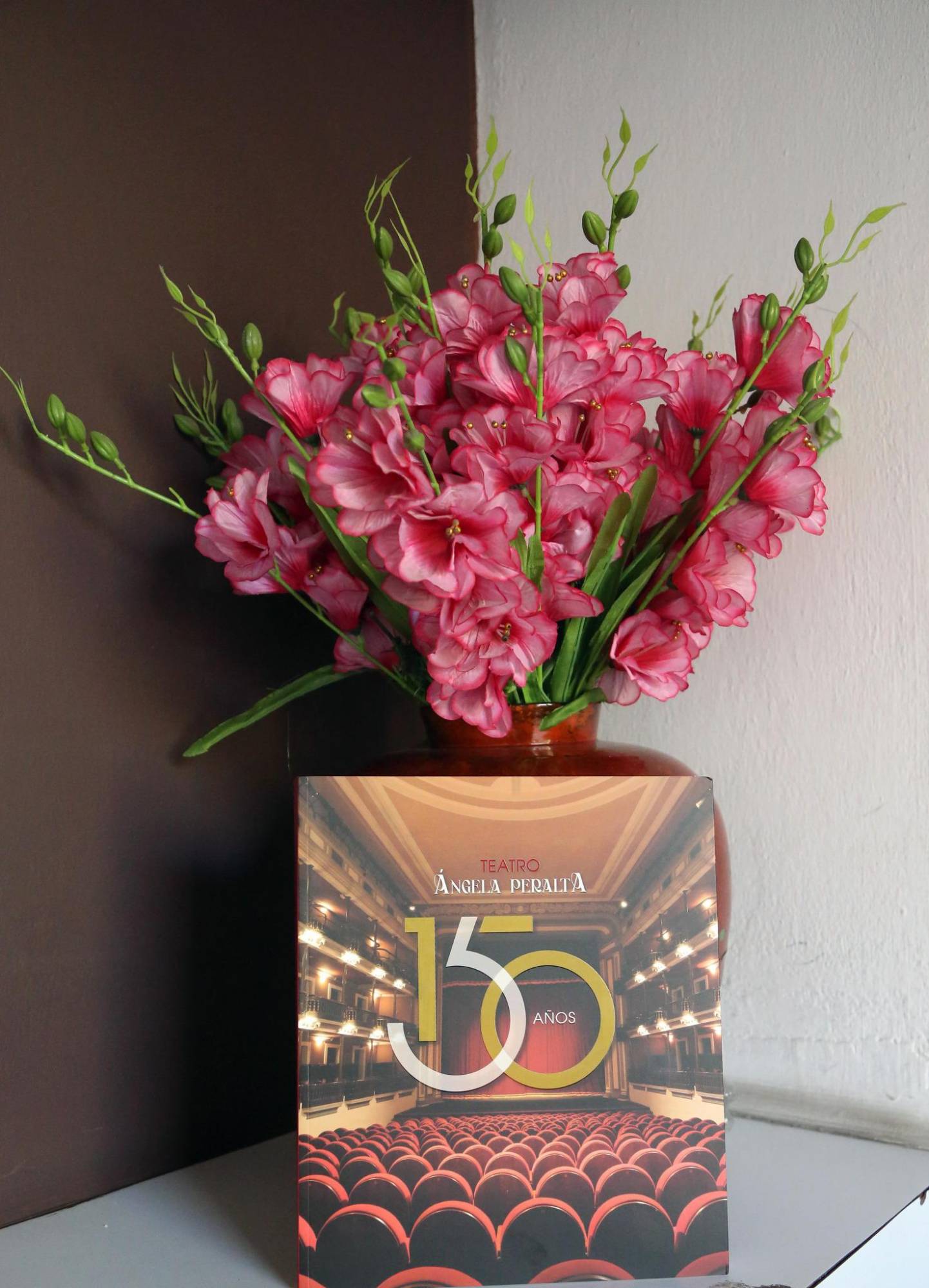 $!Portada del libro.