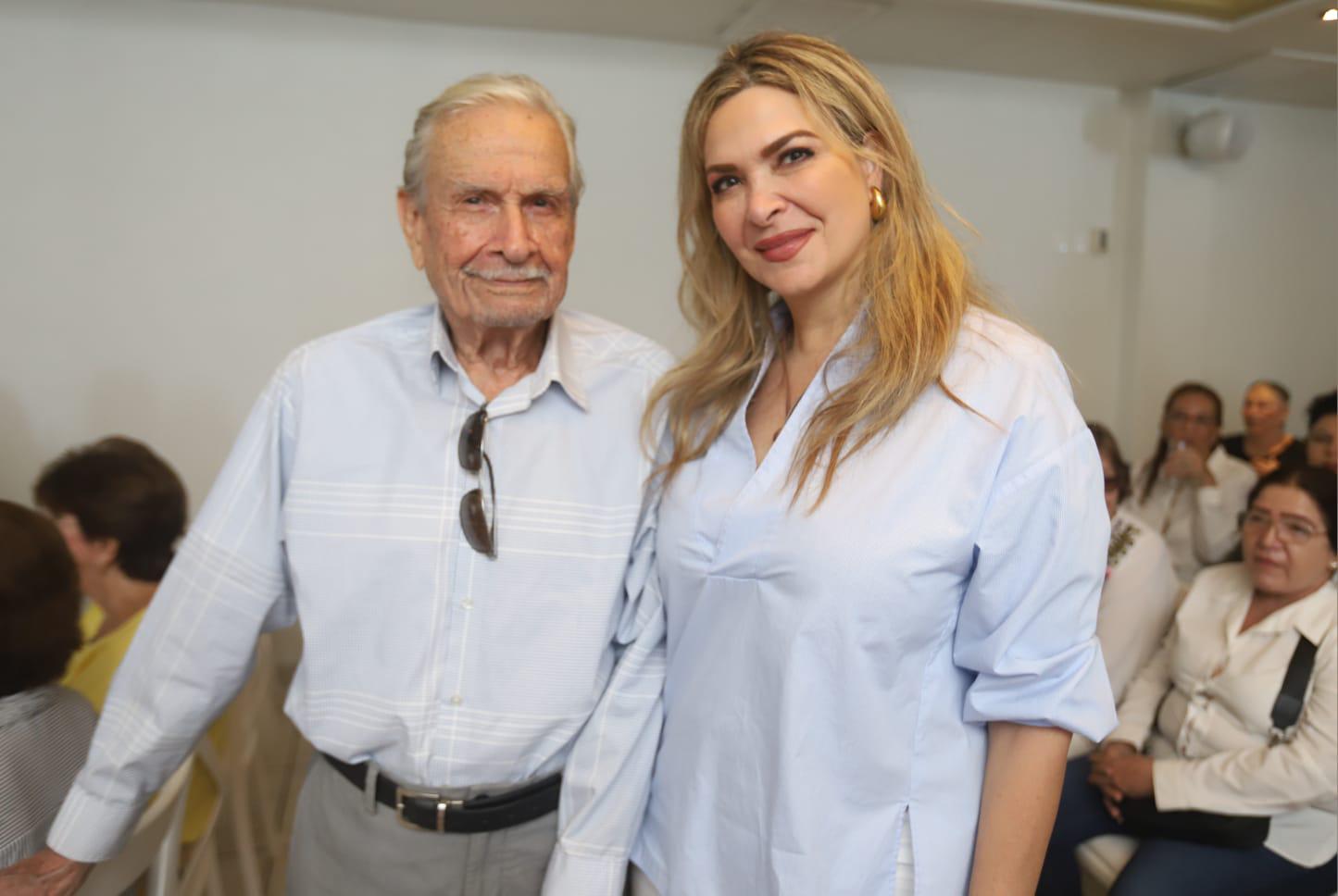 $!Napoleón Bernal junto a su hija, Lissy Bernal.