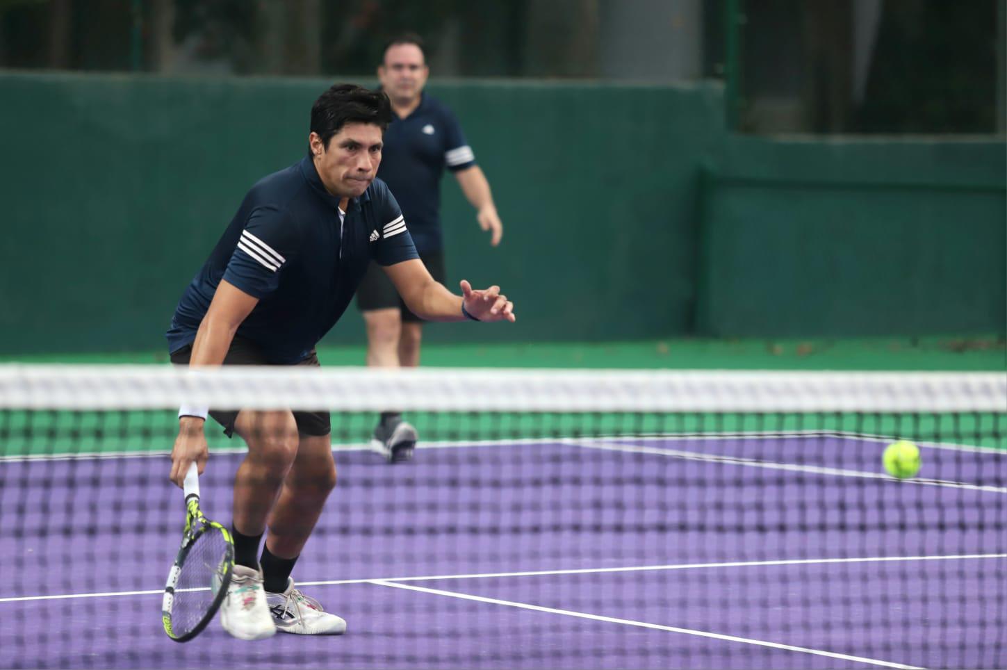 $!Gustavo Prieto Jr. pone freno a Mariana Aviña en Singles C