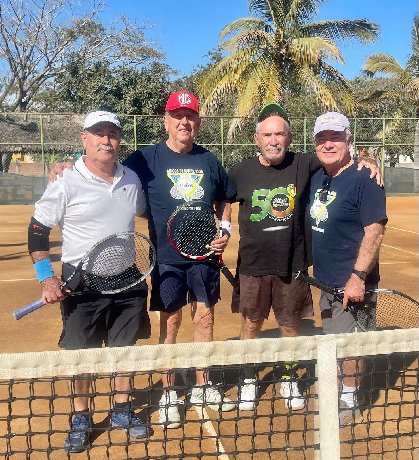 $!López Milán y Sosa sacan la casta en Tenis Quinquenials