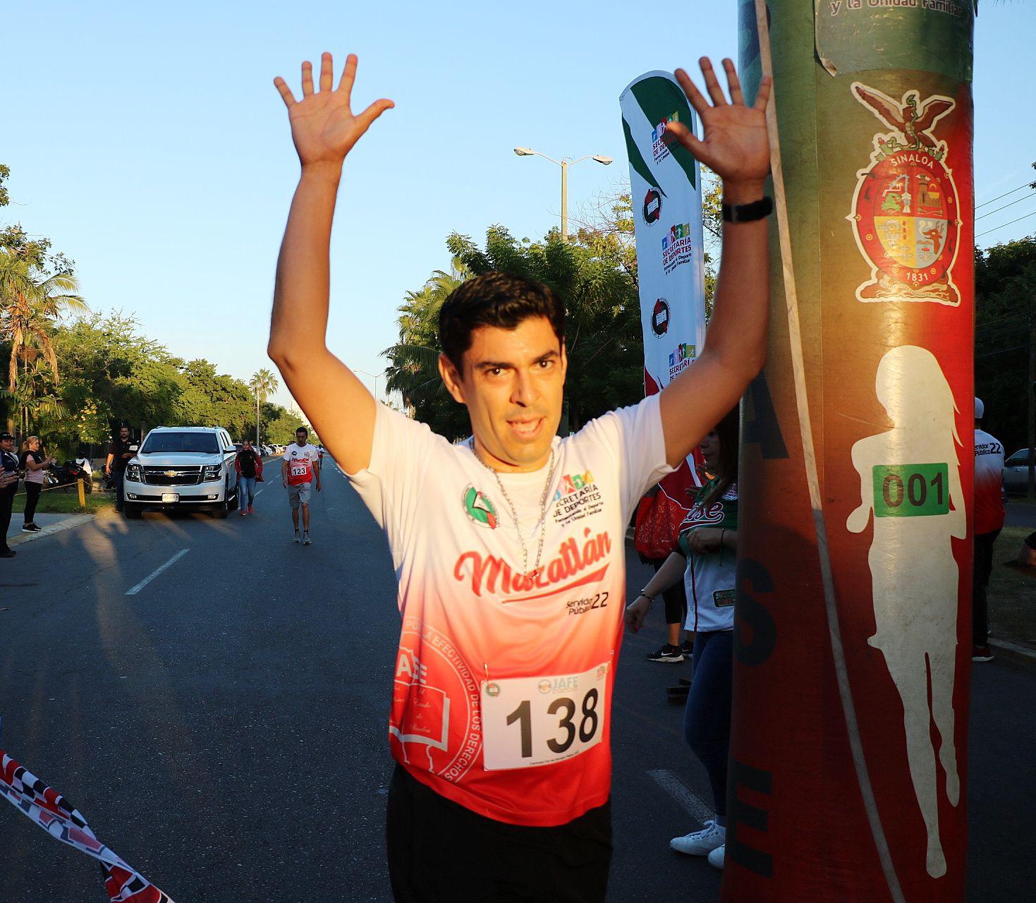 $!Promueve STASE cultura física en la Caminata del Servidor Público 22’