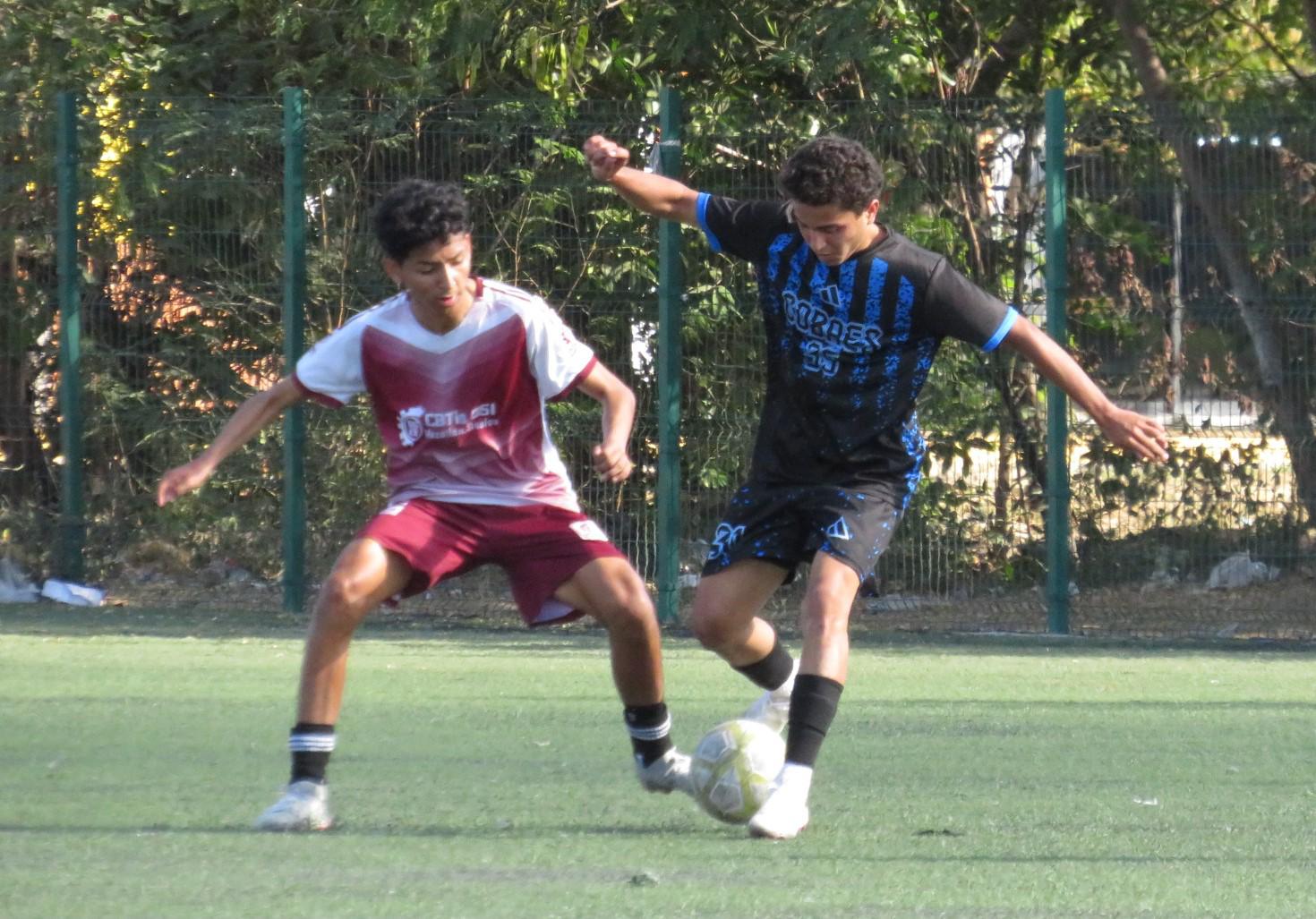 $!Cbtis 51 y Cobaes 35 se enfrentan por el título, este martes en la cancha Toledo 1