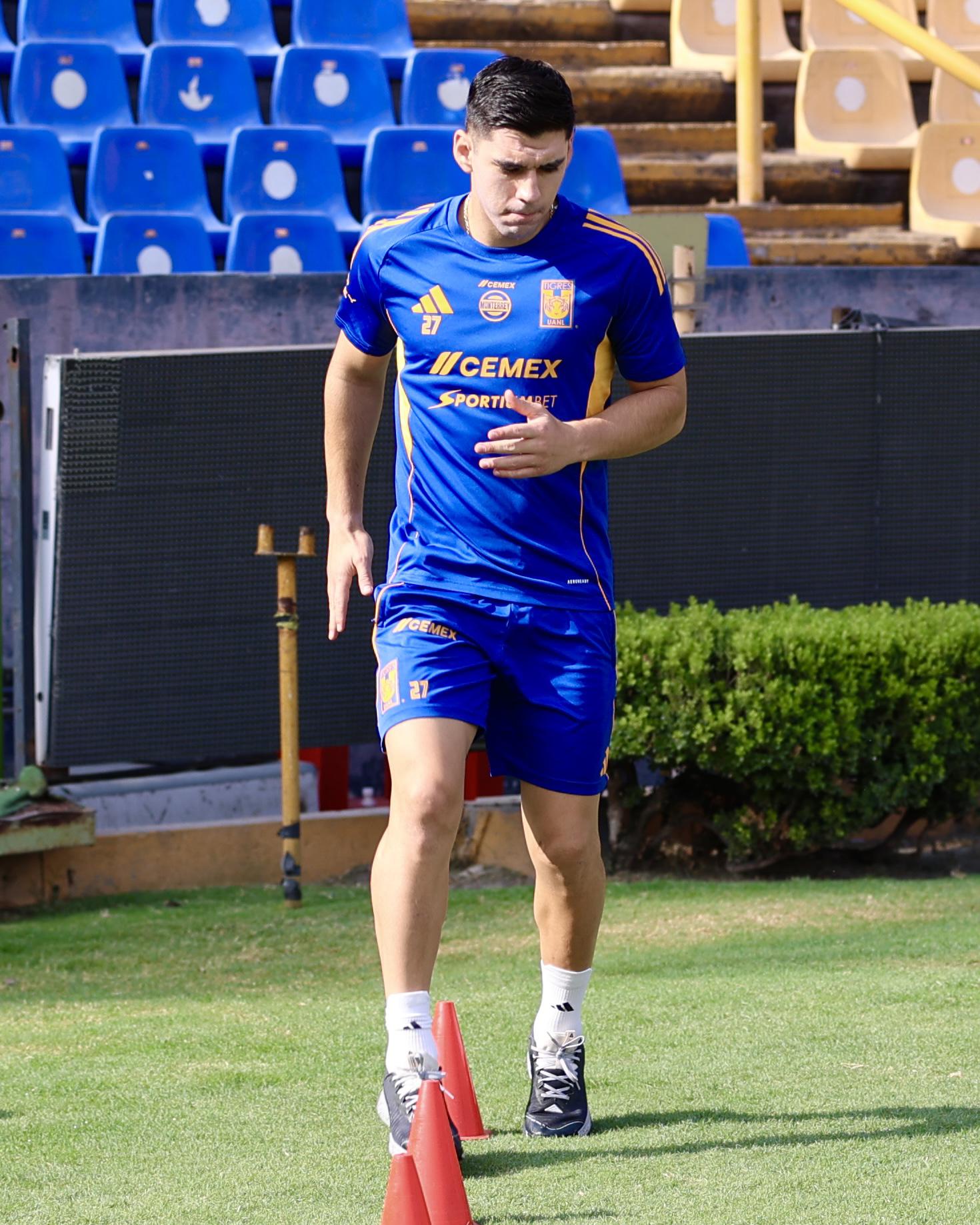 $!Sinaloense Jesús Angulo será baja de Tigres tras cirugía de rodilla; se perdería el Apertura 2026