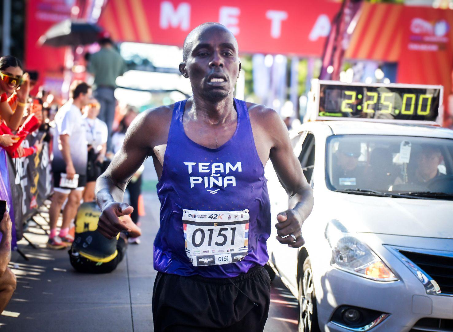 $!Alfred Kipserem y María Ruiz conquistan el Maratón Internacional de Culiacán 2026